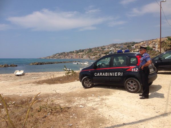 Carabinieri a Marina di Palma