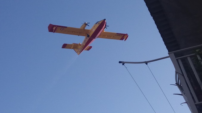 Canadair in volo a Licata